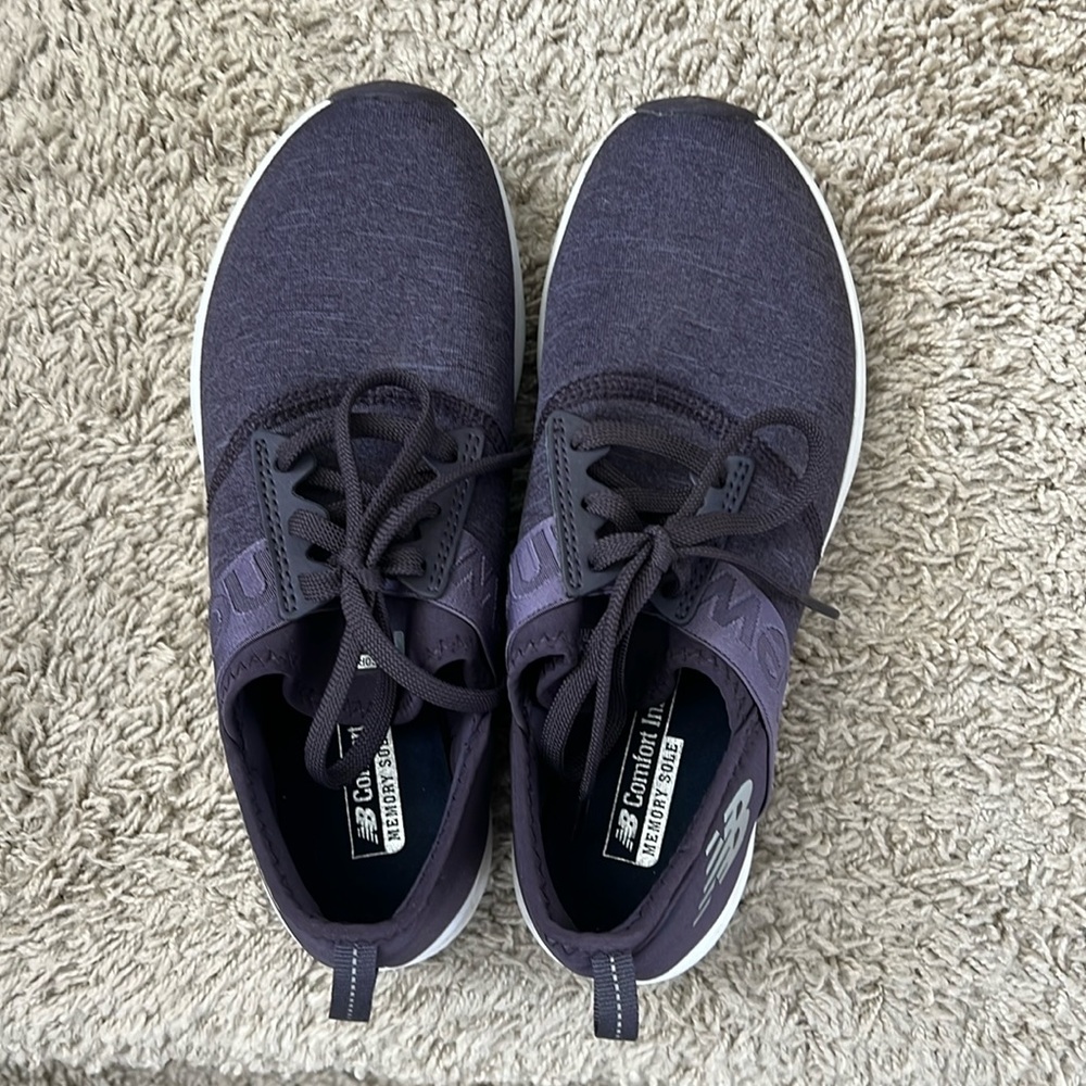 New balance shoes